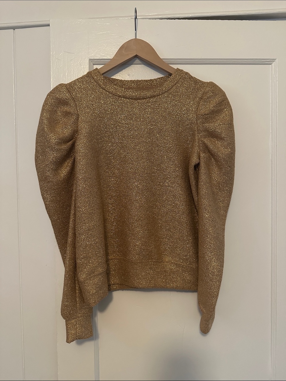 Express Women's Gold Metallic Puff Sleeve Sweater